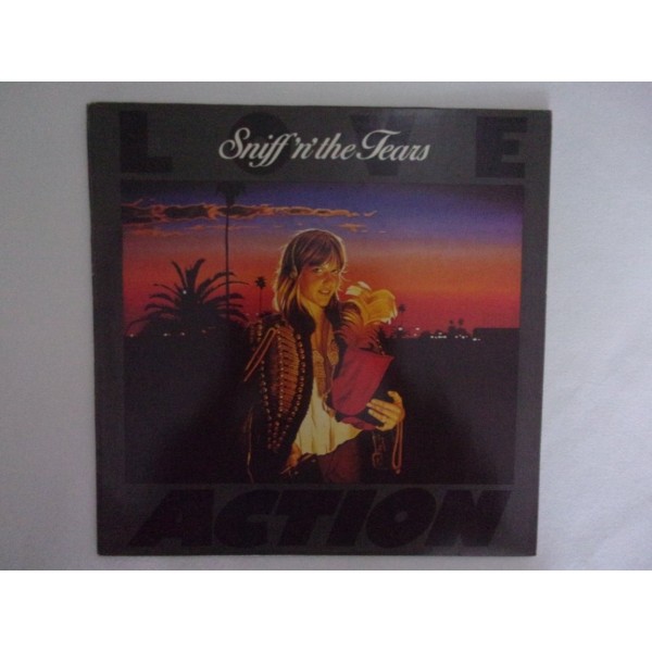 Sniff n the tears - Love action