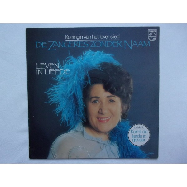De zangeres zonder naam - Leven in liefde