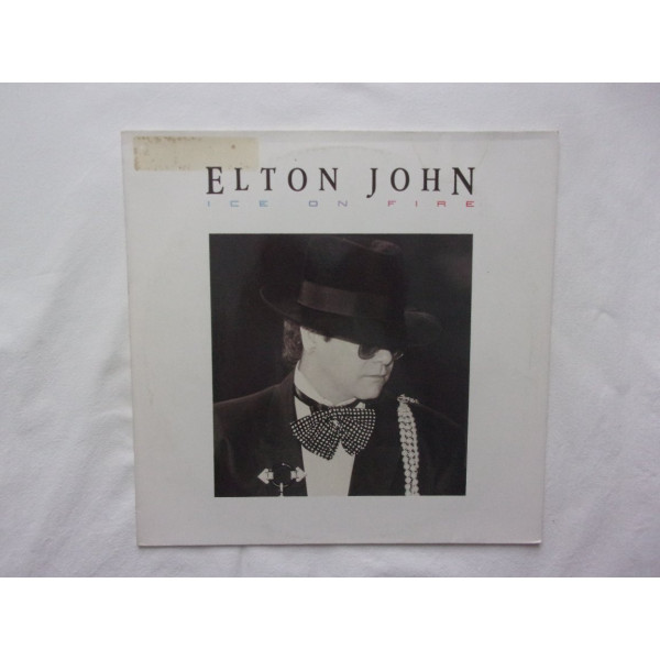 Elton John - Ice on fire